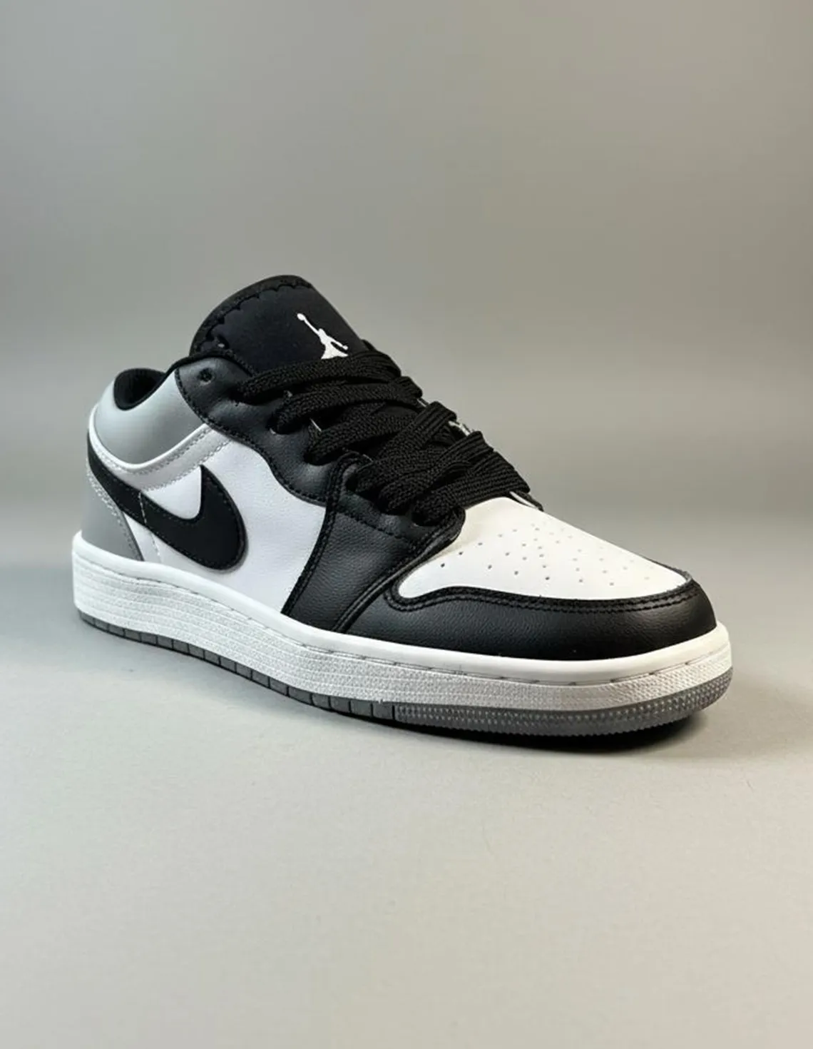 کفش روزانه زنانه نایک Nike Air Jordan 1 Low LX W