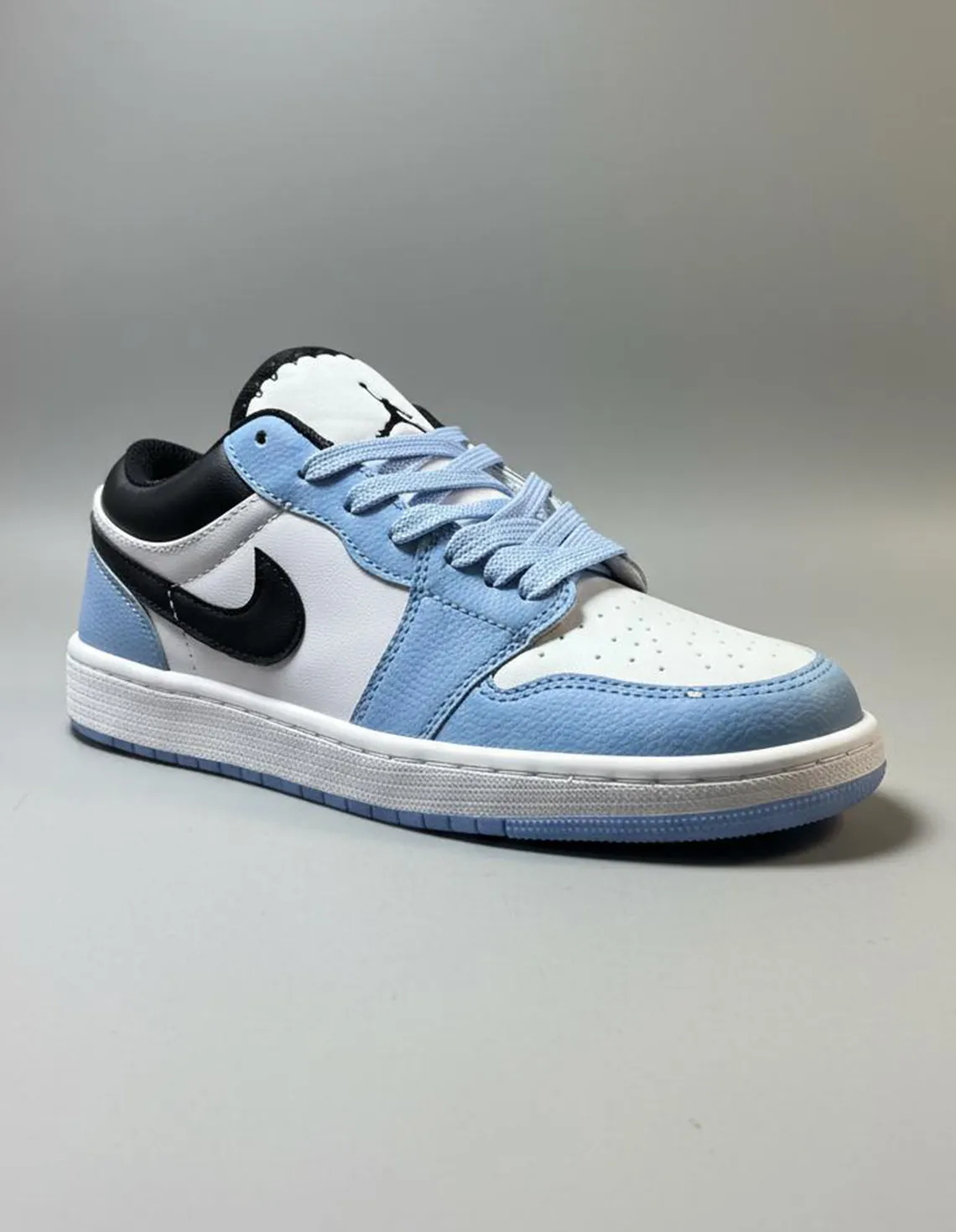 کفش روزانه زنانه نایکی Air Jordan 1 Low LX W