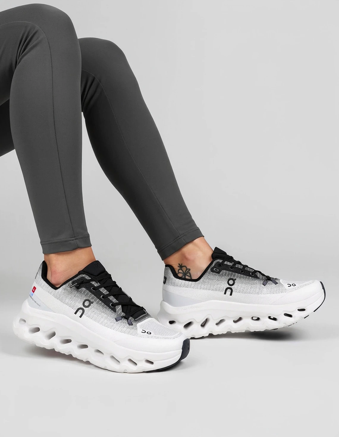 کفش دویدن Unisex آن رانینگ ON Move U